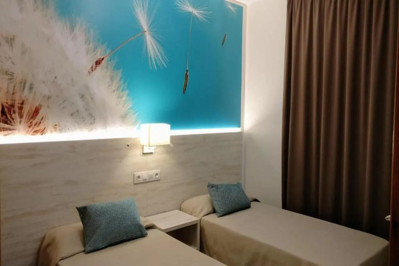 יורט דה מאר Aparthotel Las Mariposas 2*, יורט דה מאר